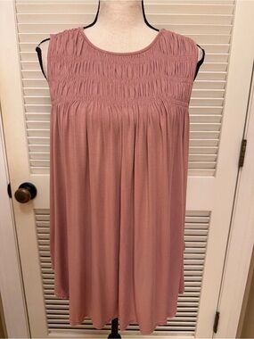 Allie Rose Sleeveless Smocked Yoke Swing Tank - Dusty Rose, Size Small, EUC